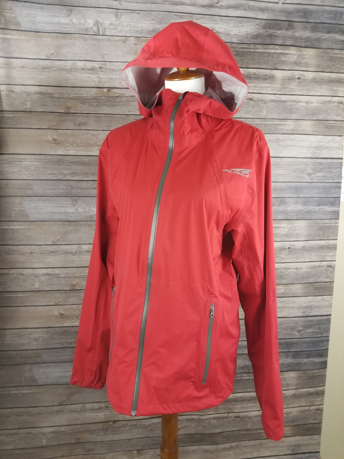 altra running jacket