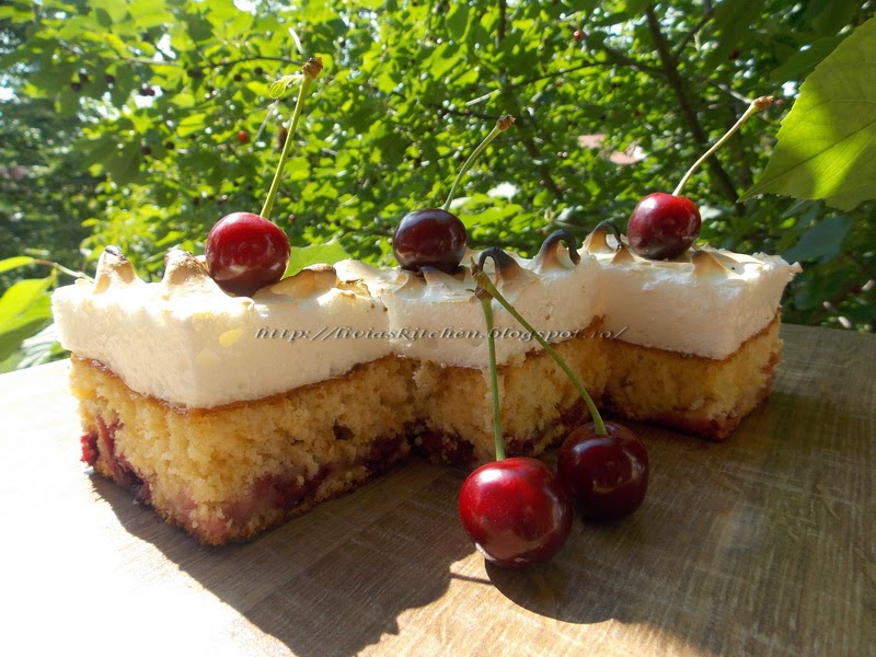 Prajitura cu cirese si bezea