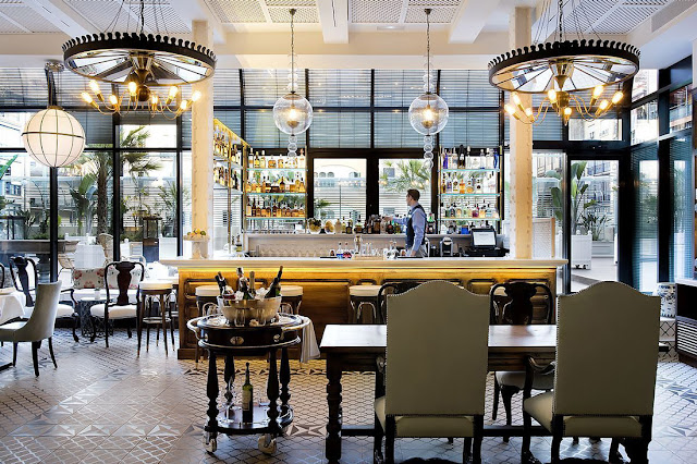 Batuar Bar & Restaurant in Barcelona is Chic, Cultured, Cosmopolitan