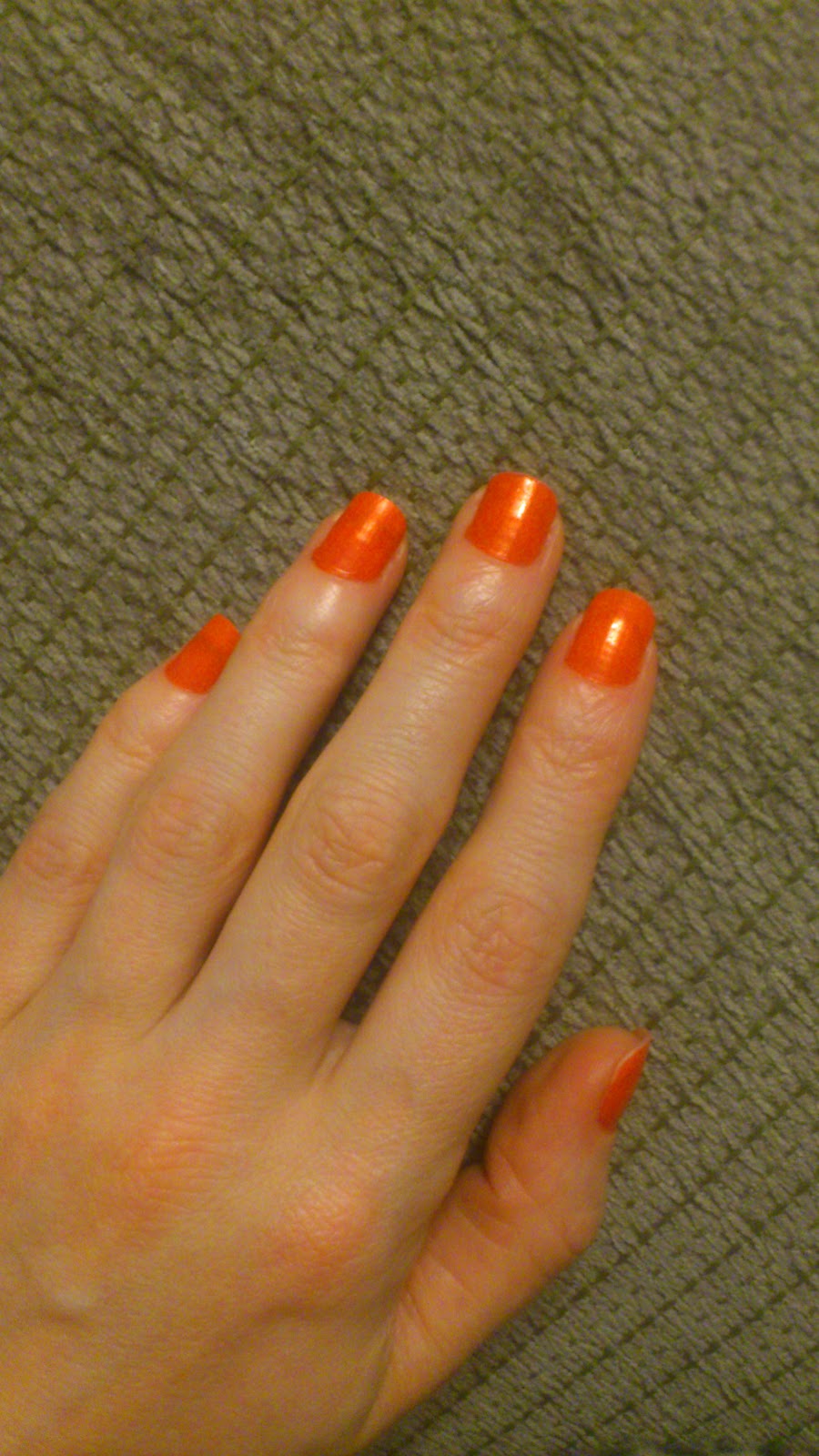 Bestys Beauty Bits Cutex strengthening nail polish remover review