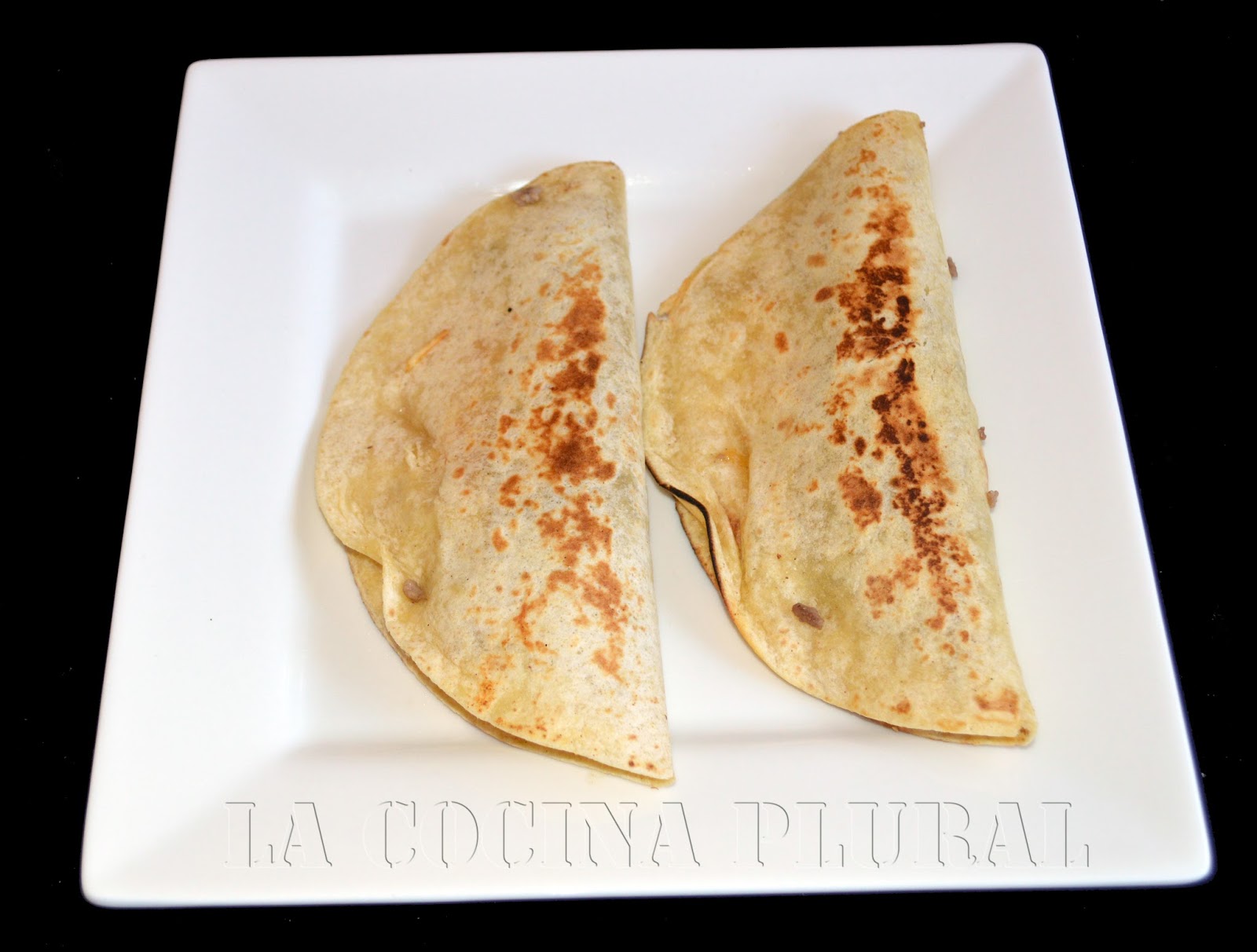 LA COCINA PLURAL QUESADILLAS DE CARNE PICADA