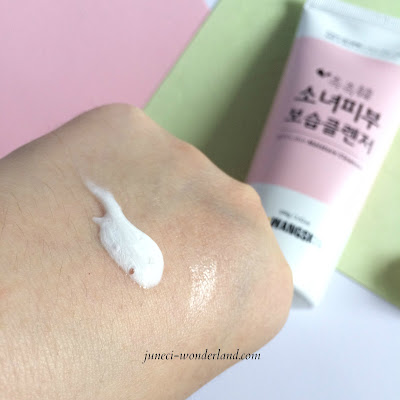 Wangskin Moist Pure Skin Foam Cleanser Wangskin Moist Pure Skin Foam Cleanser