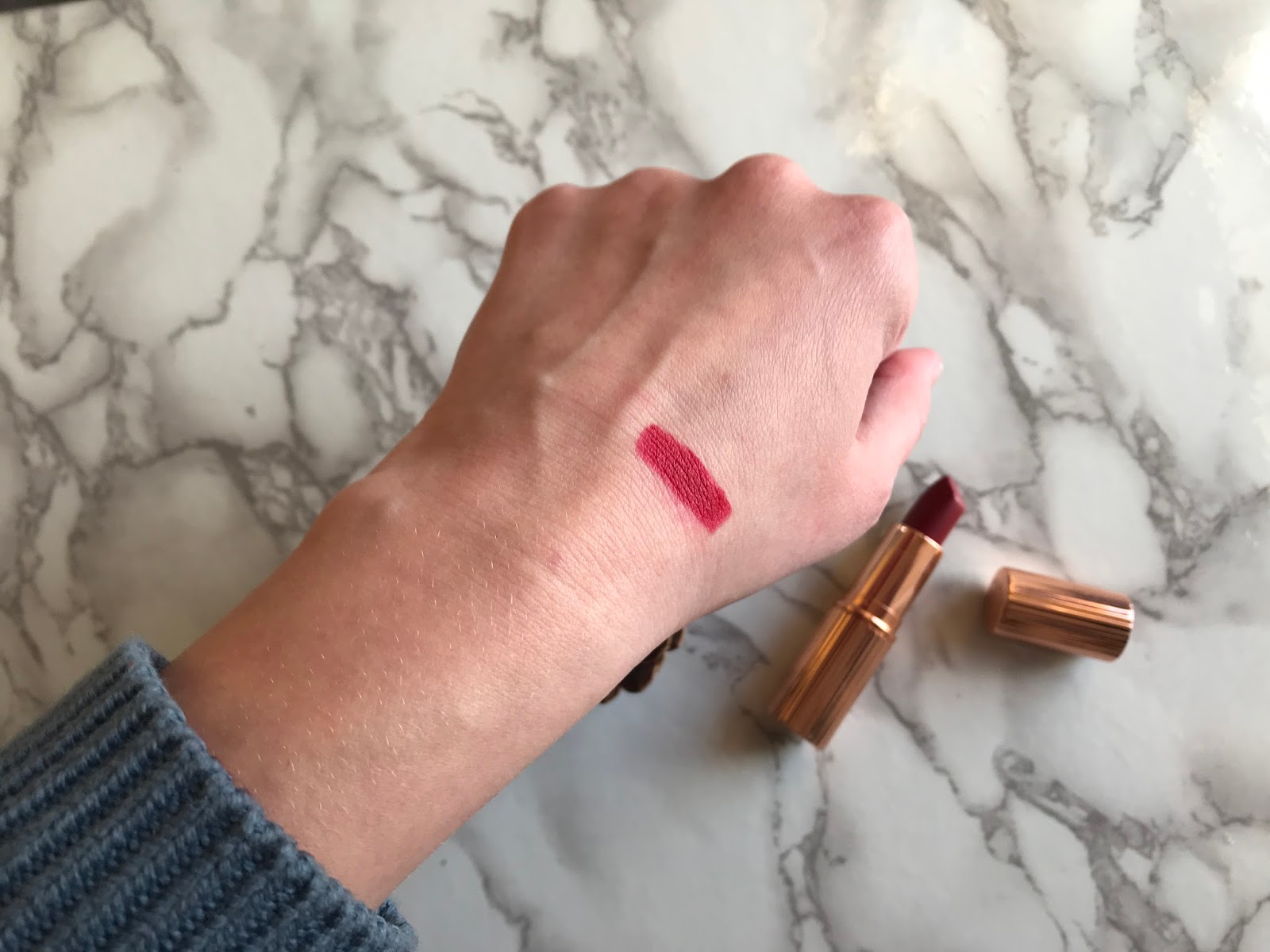 Charlotte tilbury red carpet red review and swatches