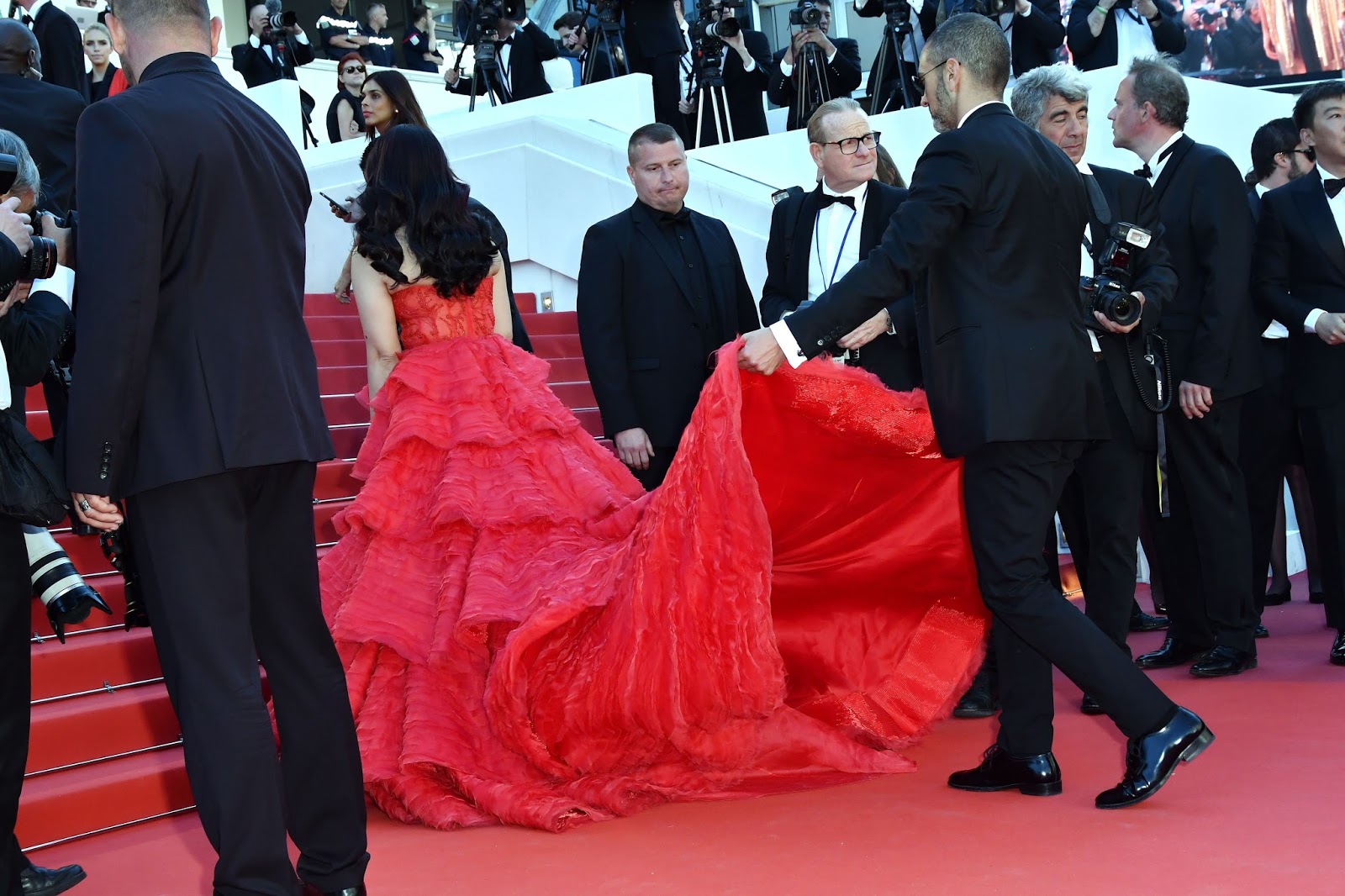 Aishwarya Rai Bachchan Looks Ravishing in a Ralph & Russo Red Gown At '120 Beats Per Minute (120 Battements Par Minute)' Premiere During The 70th Cannes Film Festival 2017