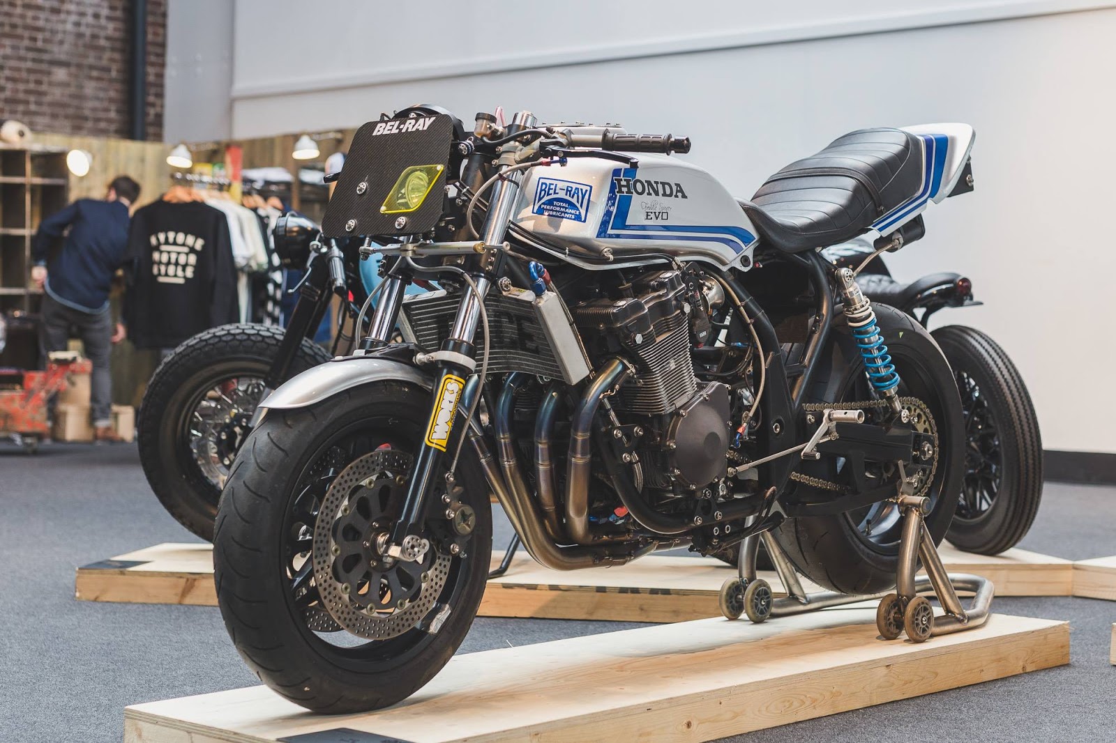 El Corra Motors Racefit/Bikeshed