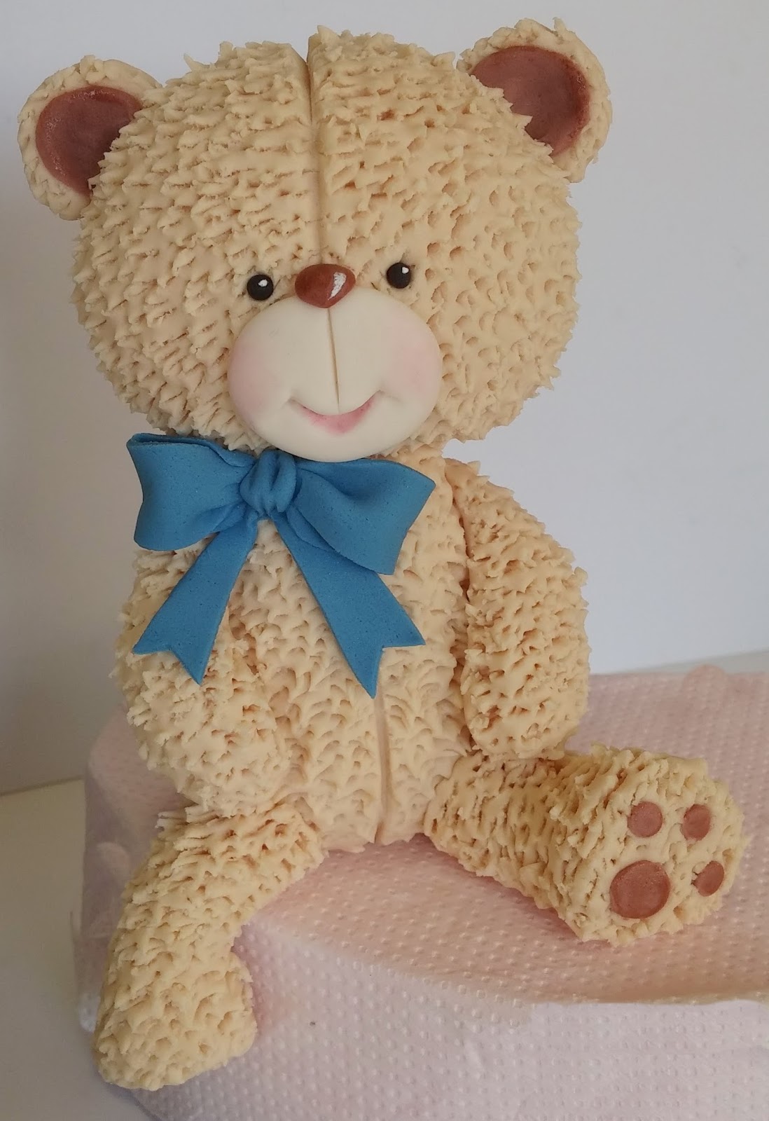 Studio "FONDANT DESIGN ANA" Figurice za torte (fondant figures) TEDDY BEAR (BLUE), MEDA SA