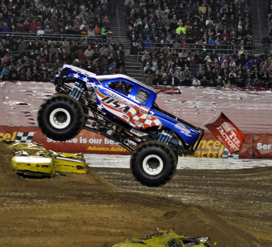 JustaCarGal Monster Jam 2012, Freestyle Captain USA and Shocker