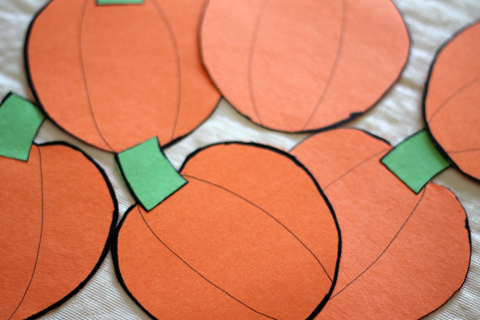 Jack o Lantern Collages Preschool Craft Reading Confetti jack-o-lantern-collages-preschool-craft-reading-confetti