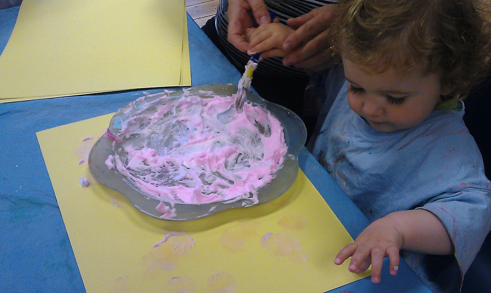 ARTventurers art and crafts for kids Shaving foam puffy paint!