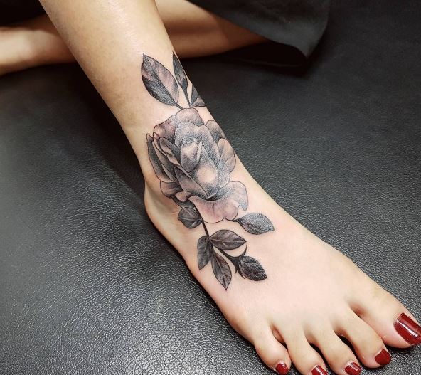 50+ Simple Rose Tattoos For Men (2019) - Hearts, Thorns, Vines Designs ...