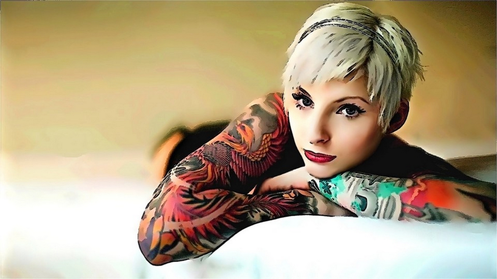 Sexy Tattooed Women 106