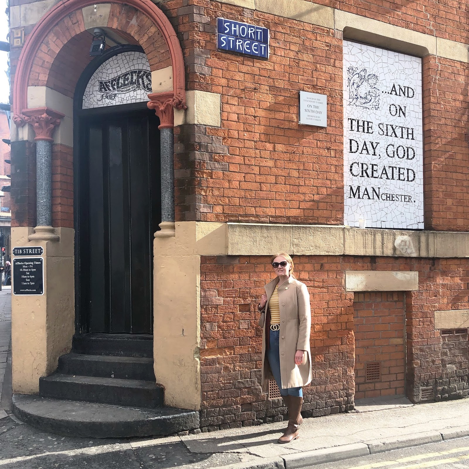 how-to-spend-your-birthday-in-manchester-new-girl-in-toon