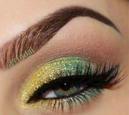 maquillaje-ojos-noche-glitter