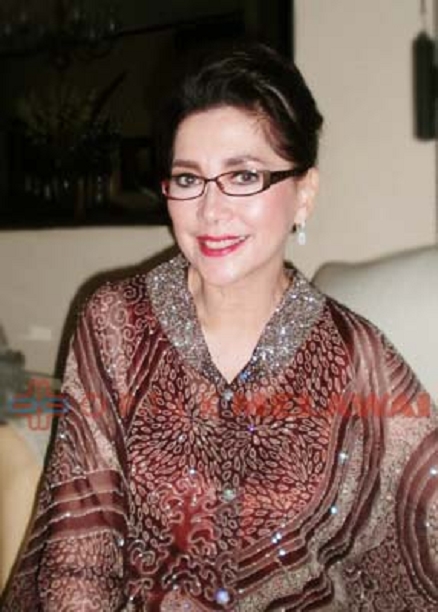 Biodata Widyawati Lengkap, Aktris Senior yang Masih Tetap Eksis di