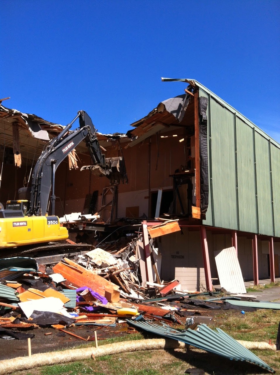 Shoreline Area News Demolition Begins At Aldercrest Annex