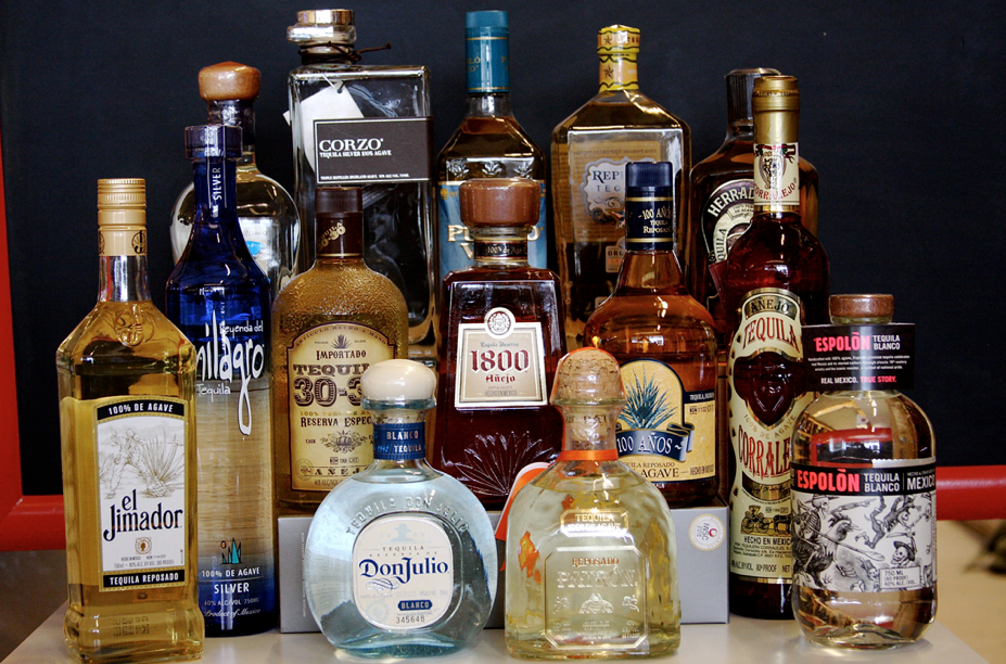 El Tequila La Bebida más Famosa de México DIPLOMAS GAFETES Y