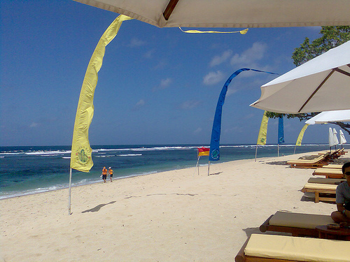 Pesona Keindahan Resor Wisata Pantai Nusa Dua Bali