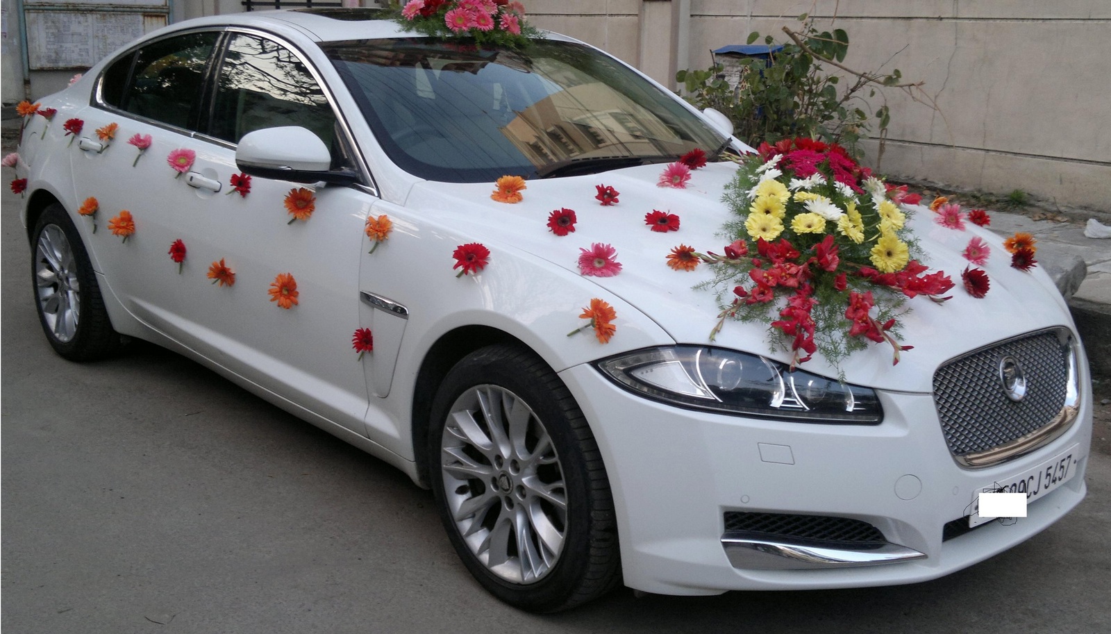 Top 10 Affordable Wedding Car Decorations For Your Sacred And