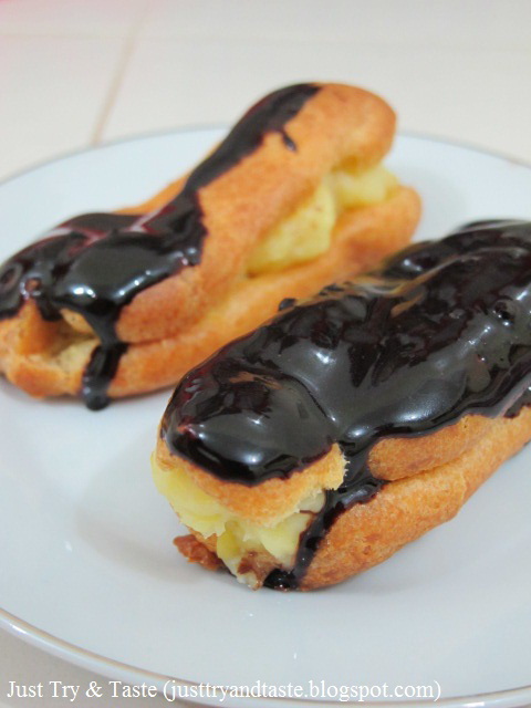 Resep Eclairs dengan Krim Vanila & Coklat Topping JTT