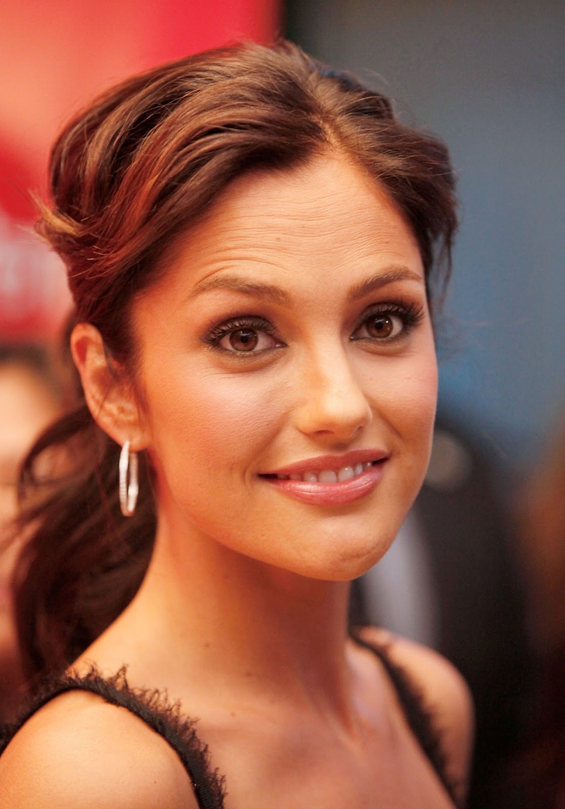 My Fashion: American actress minka kelly hot and sexy wallpapers