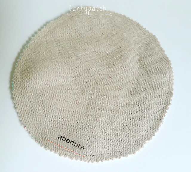 Como hacer un mug rug o posa vasos con corazones