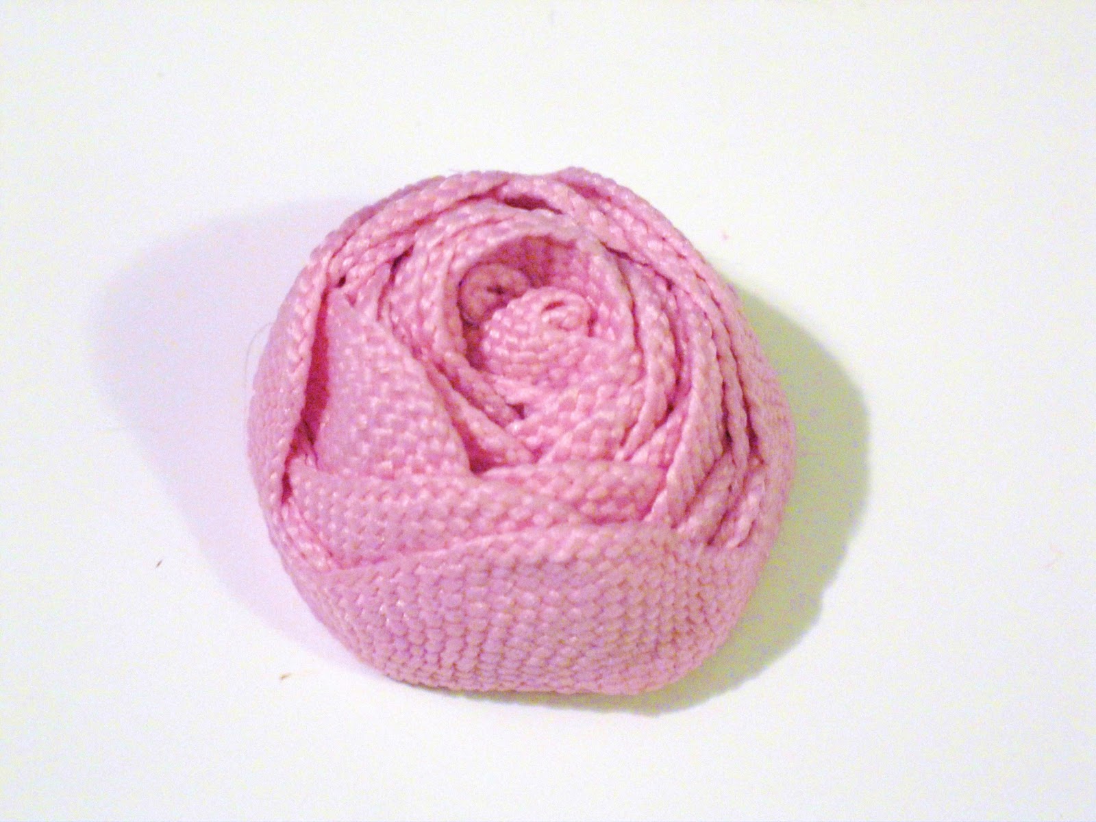 home.made. {Tutorial} Ric Rac Roses!