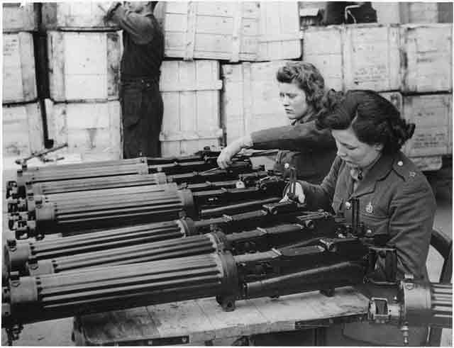 US machine guns supplied under Lend-Lease to England being checked, November 1941 worldwartwo.filminspector.com