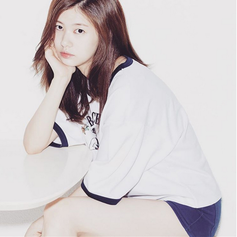 Simply 정소민 Jung So Min: Jung So Min 정소민 is PRETTY, SULTRY & SEXY on her 