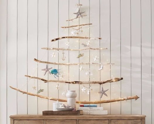 Hanging Driftwood Christmas Wall Tree