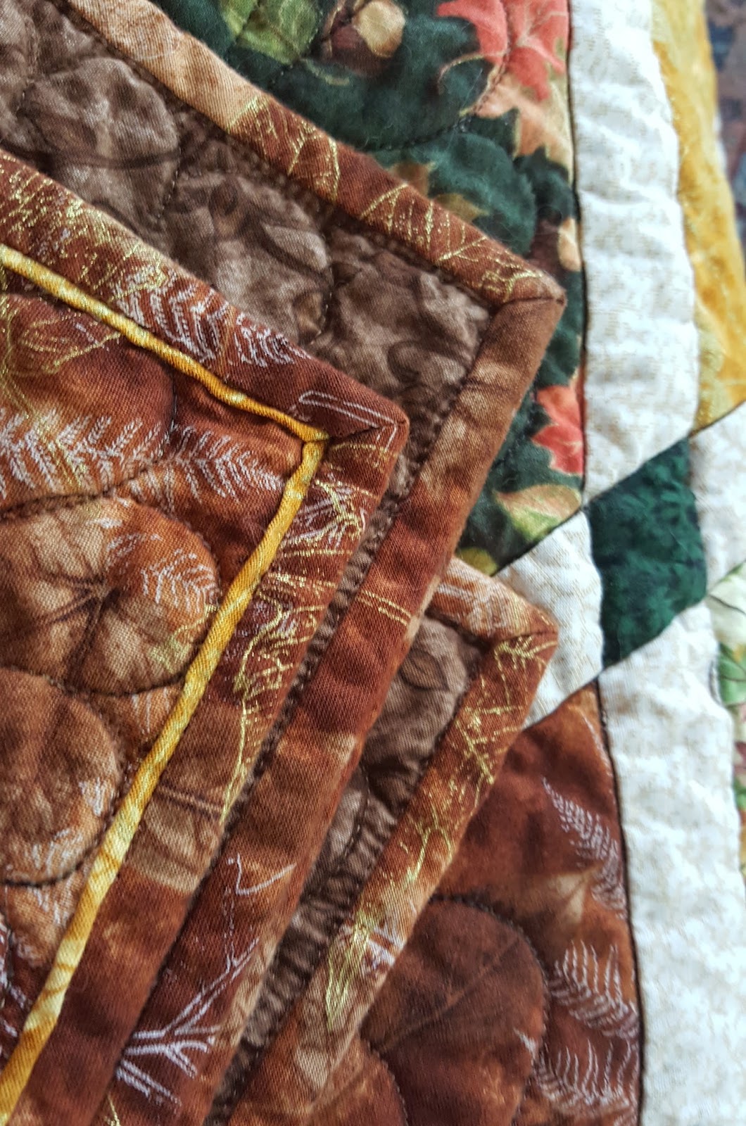 What a Hoot! BOMs Away How to Prevent Wavy Binding & Avoid Lumpy Corners