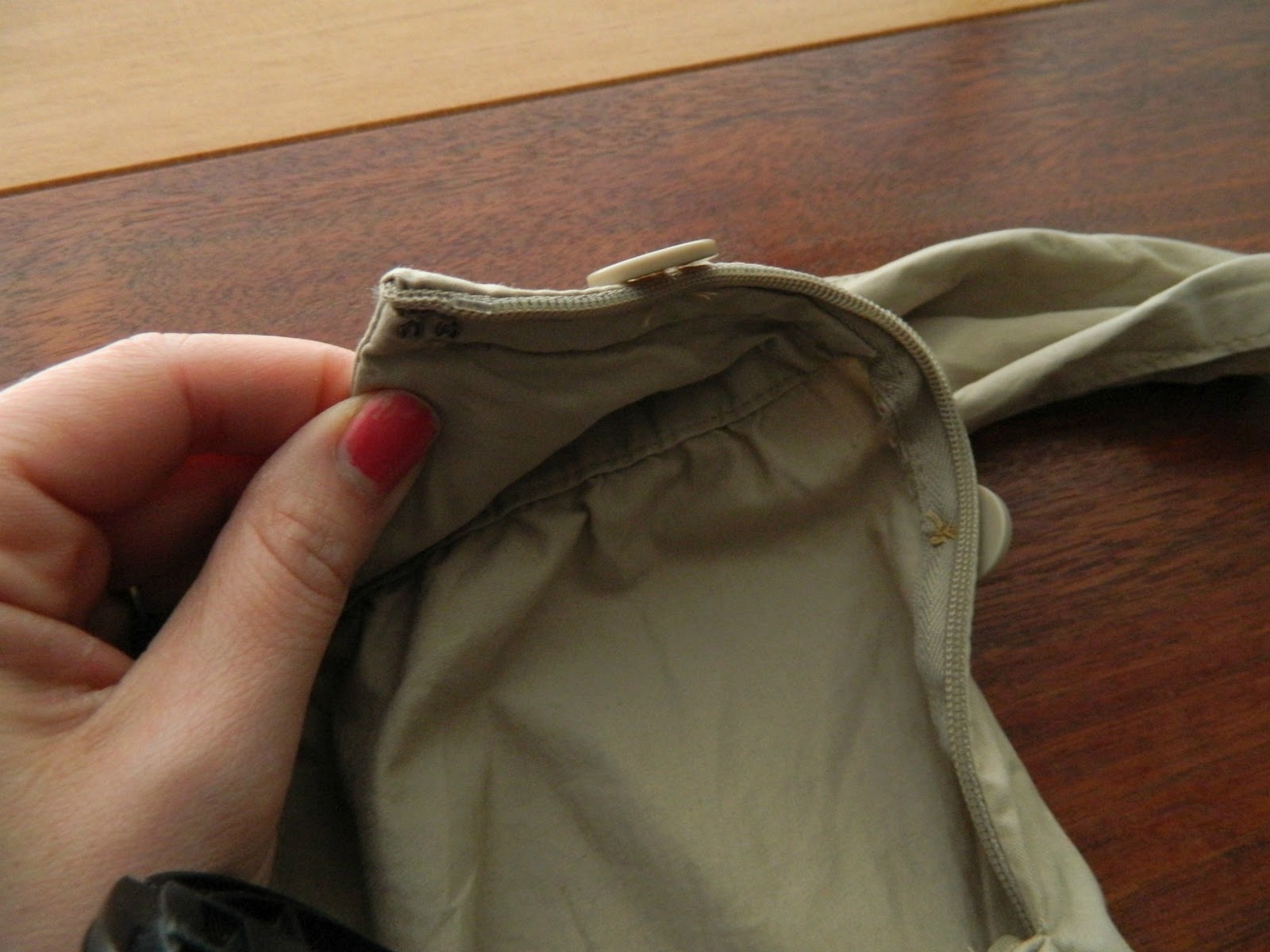 Sewright How to fix a skirt with a broken zipper, without a zipper