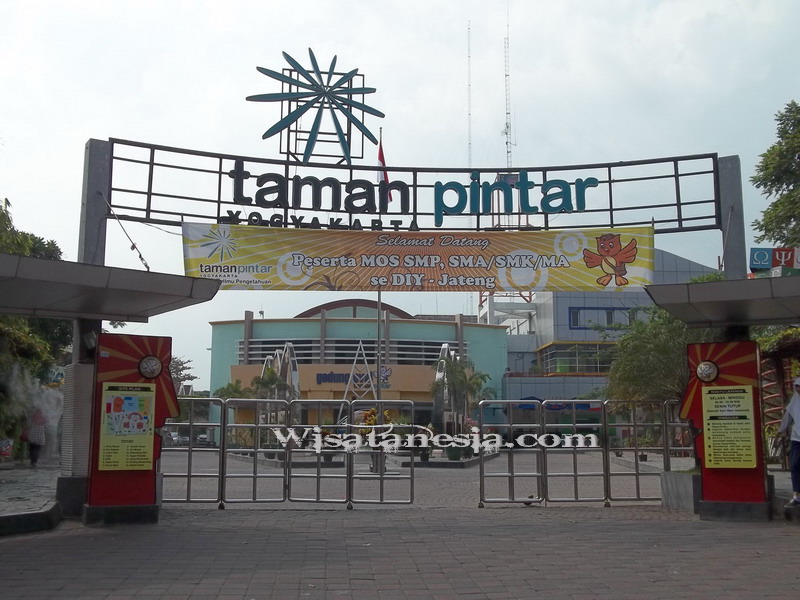 Taman Pintar in Yogyakarta | Tourism | Inn, Shop, Sight, Reservoir