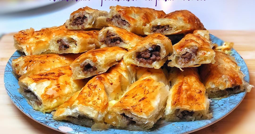 baklava yufkasında kıymalı börek
