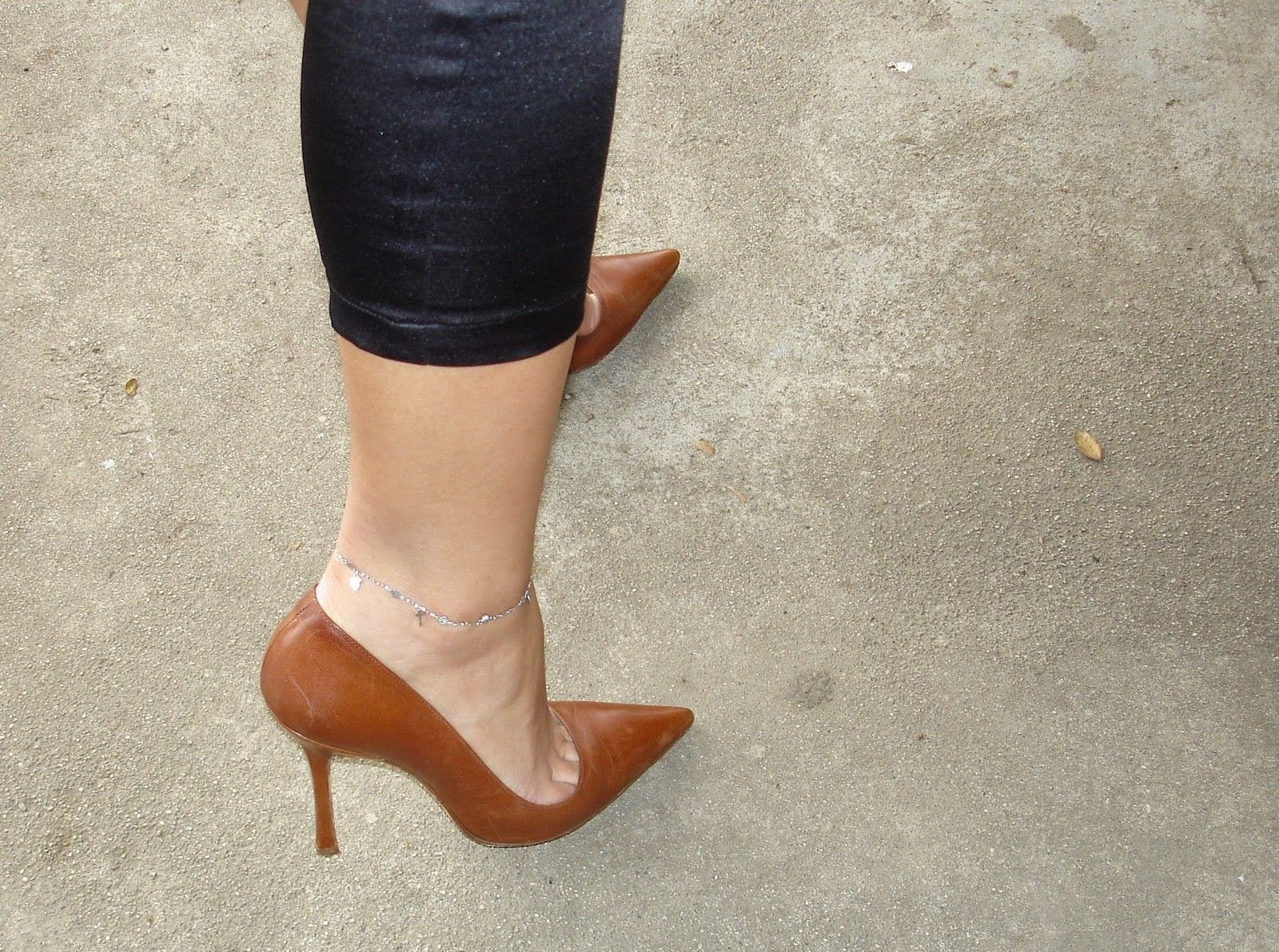 The Toe Cleavage Blog: No Twitter - eBay!