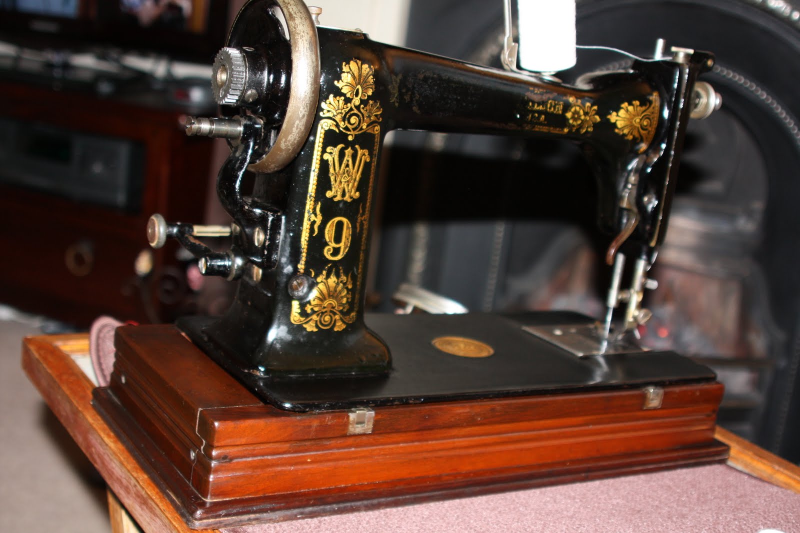 Wheeler and Wilson W9