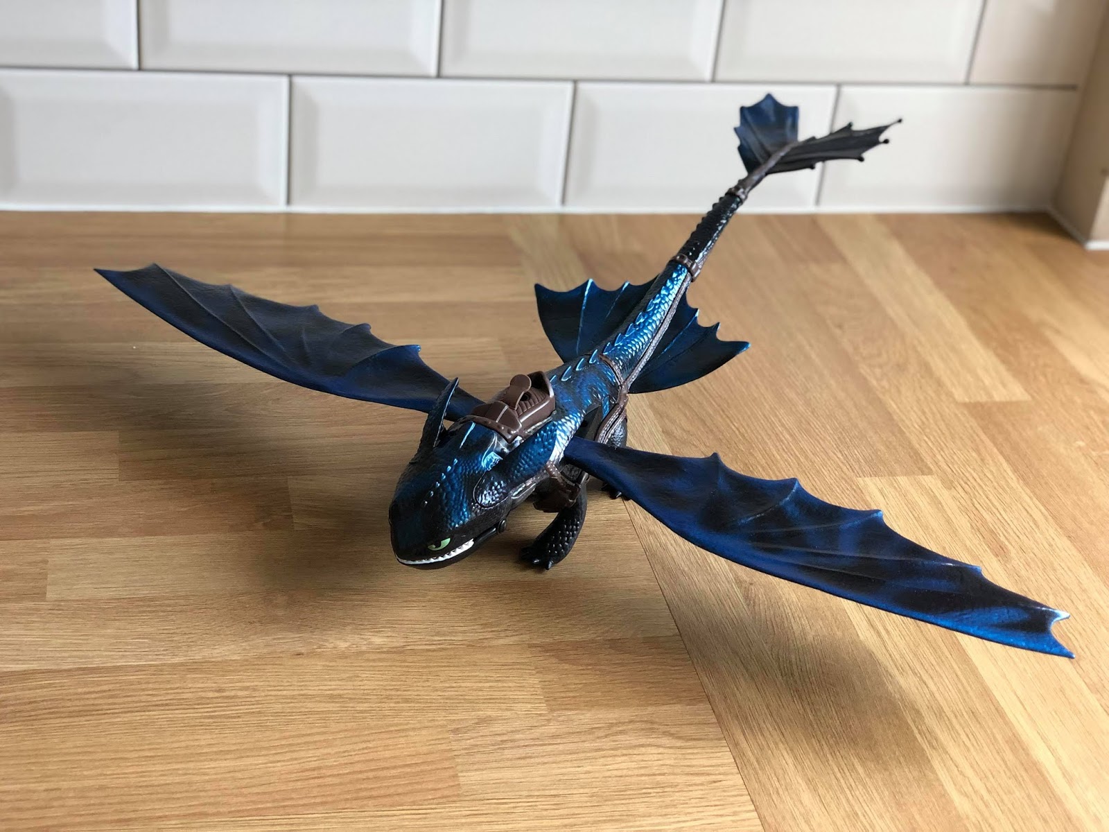 toothless smoke breathing dragon