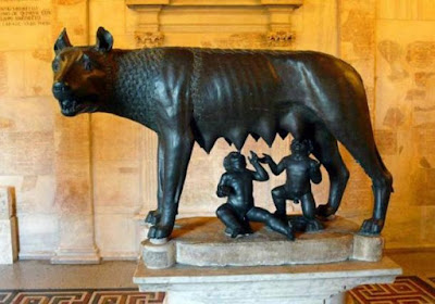 Изчезването на легендарния Ромул Romulus-remus-statue_0