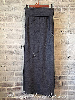una falda y una camiseta personalizadas con trapillo