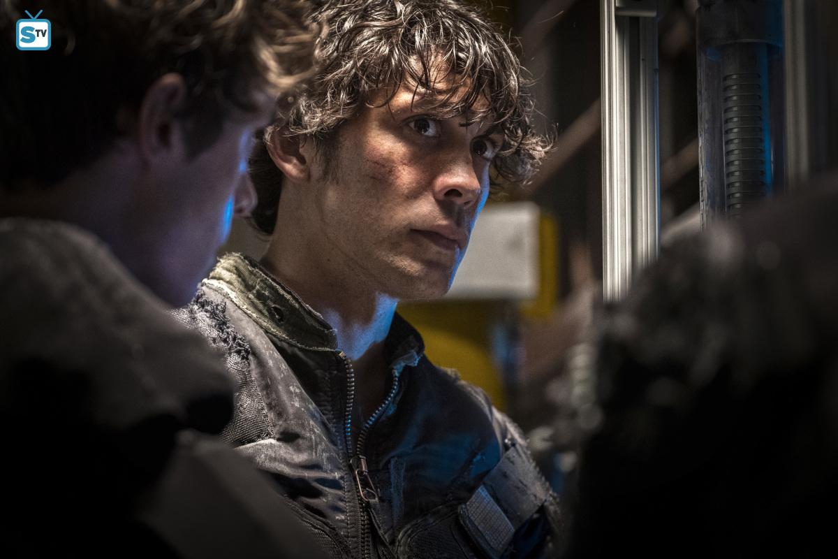 4x02heavyliesthecrown