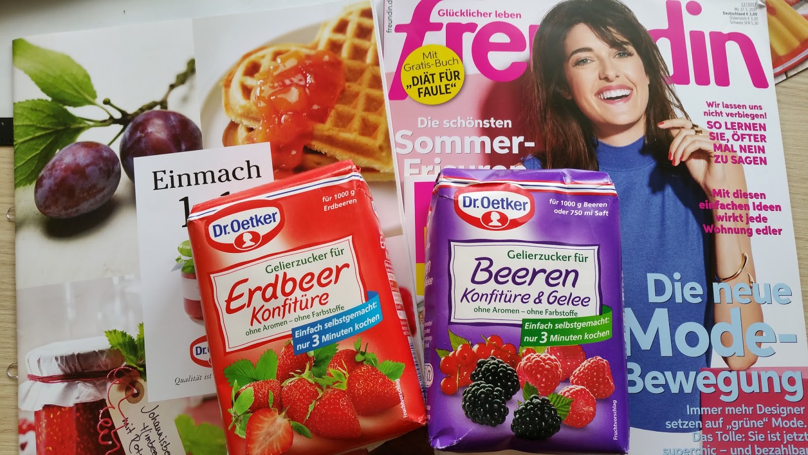 Gelierzucker von Dr. Oetker - Erdbeer und Beeren-Konfitüre