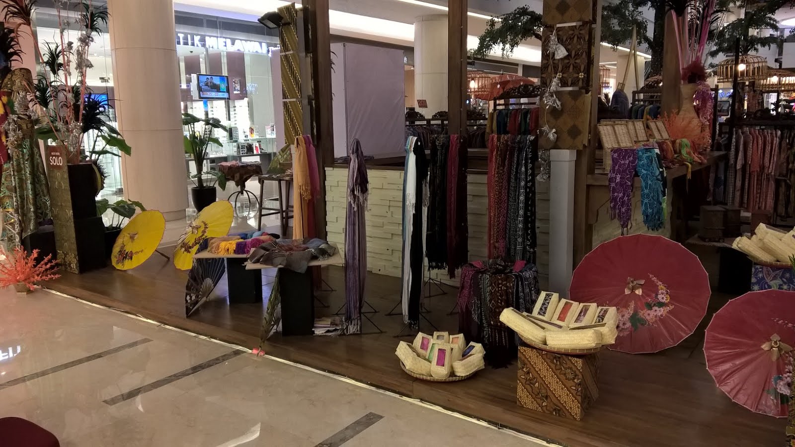 PAMERAN HARI BATIK