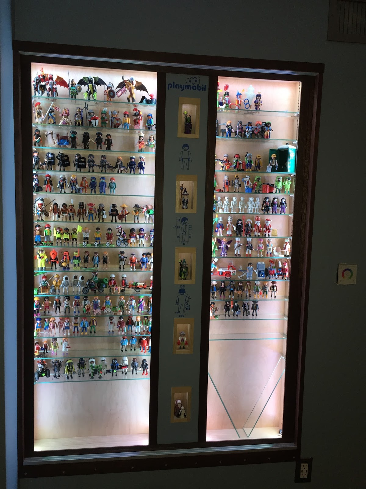 Adventures at Lazy C In Wall Playmobil Display Case