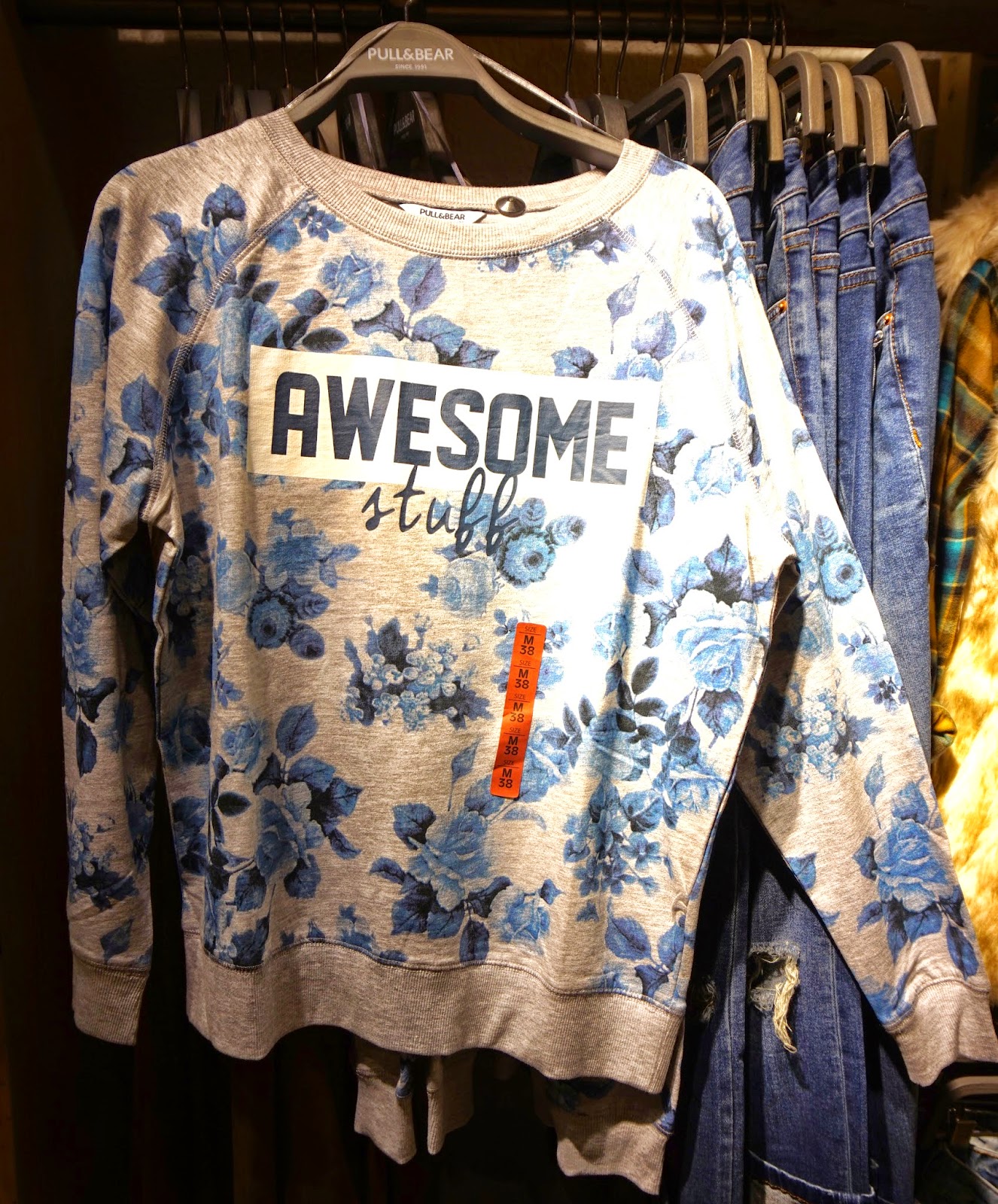 Pull And Bear Opens in Manila + Store Tour + My Favorite item at Pull