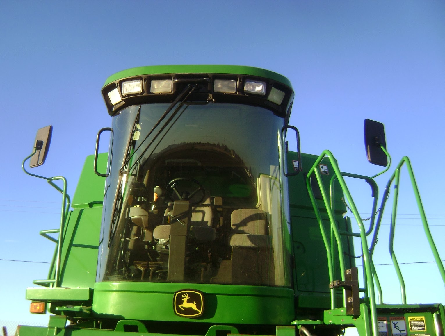 MAQUINARIA AGRICOLA INDUSTRIAL Trilladora John Deere 9660sts 85 000