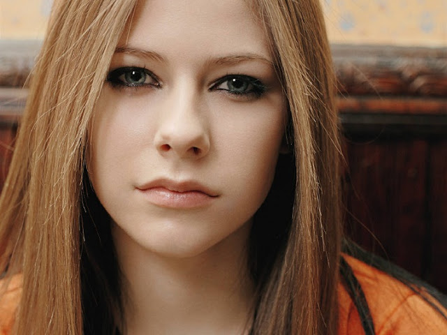 Lirik dan Chord Lagu Stop Standing There ~ Avril Lavigne Lirik dan Chord Lagu Stop Standing There ~ Avril Lavigne
