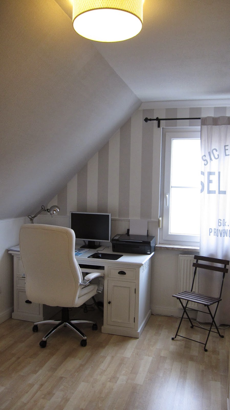 Kleines gelbes Haus: Hemnes Tagesbett