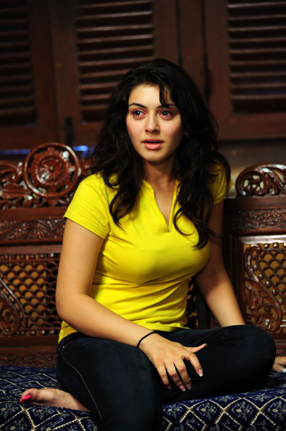 Hansika Latest Crying Face Close Up Photos In Yellow Dress
