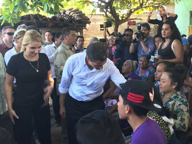 Peña Nieto garantiza la alimentación diaria para damnificados en Oaxaca