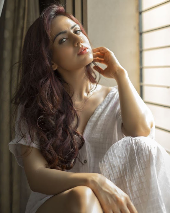 Aksha Pardasany