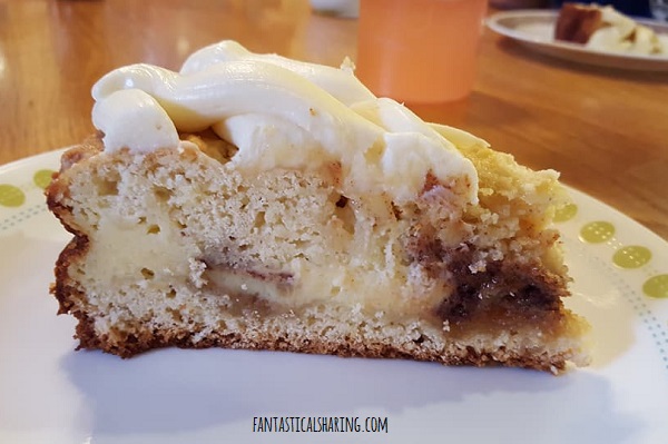 Cinnamon Roll Cheesecake #recipe #dessert #cheesecake #cinnamonroll